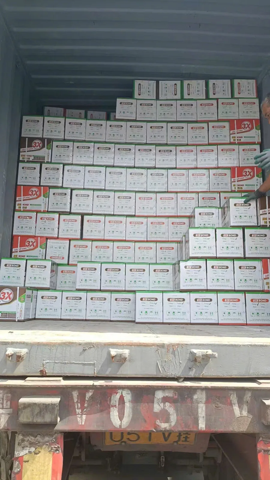 Container hàng 3X-BOND về kho
